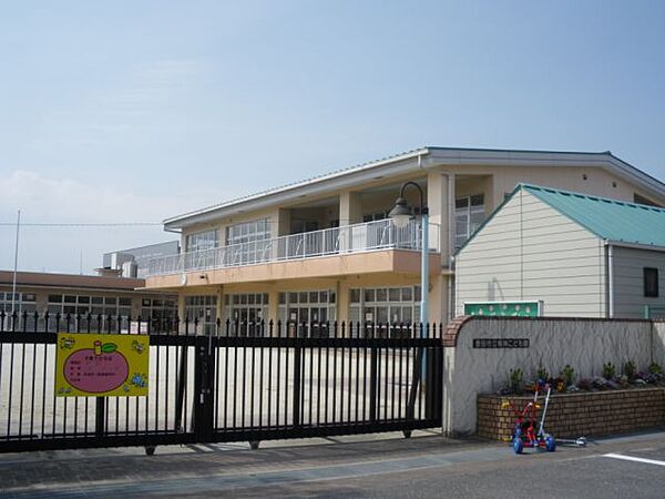 画像21:幼稚園、保育園「竜神こども園まで930m」