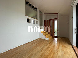 フローレンスパークII 2階2LDKのリビング/ダイニング