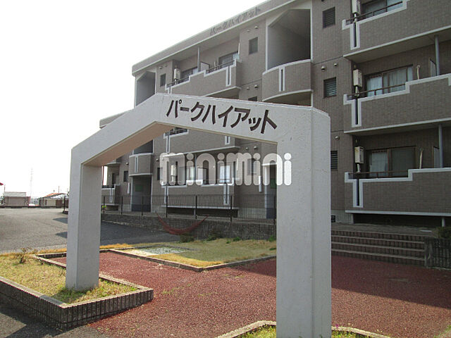 6 / 11