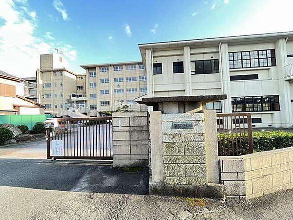 画像22:中学校「稲沢市立稲沢中学校まで446m」