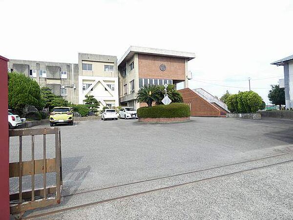 画像19:中学校「稲沢市立治郎丸中学校まで1564m」