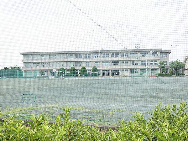 画像23:中学校「稲沢市立稲沢西中学校まで673m」