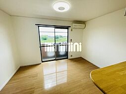 クリエスト高熊 2階1LDKのリビング/ダイニング