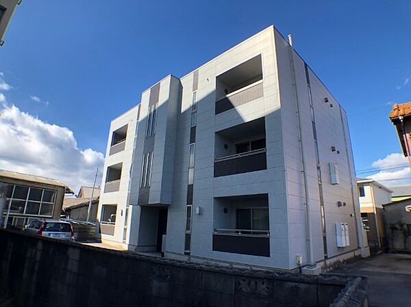 Ｂｅ　Ｍｉｎｅ ｜愛知県常滑市西之口８丁目(賃貸マンション2LDK・2階・63.36㎡)の写真 その1