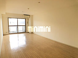 キャッスル常滑 2階ワンルームのリビング/ダイニング