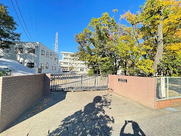 画像16:小学校「北名古屋市立五条小学校まで1508m」