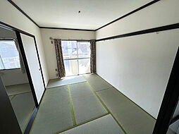 マイ　キャッスル 2階2DKのリビング/ダイニング