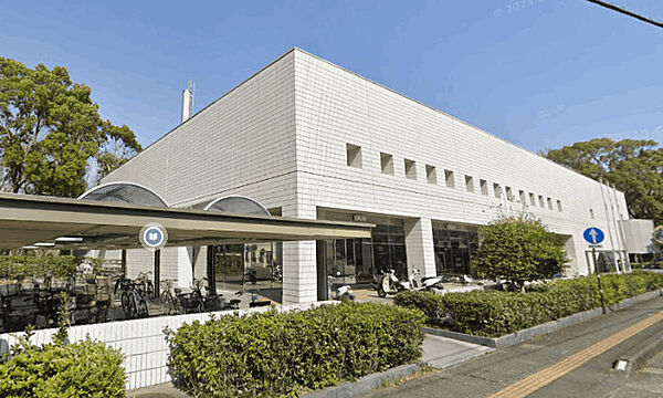 画像30:図書館「静岡市立中央図書館まで1283m」