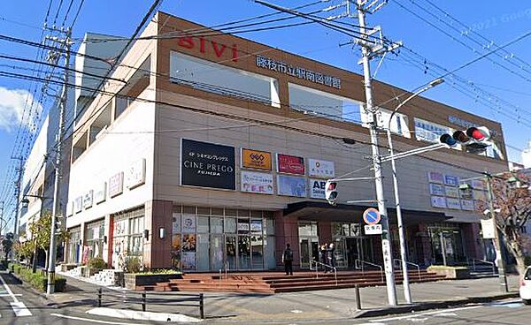 画像14:ショッピング施設「ＢｉＶｉ藤枝まで830m」
