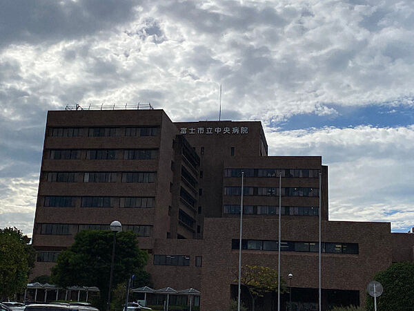 画像23:病院「富士市立中央病院まで3535m」