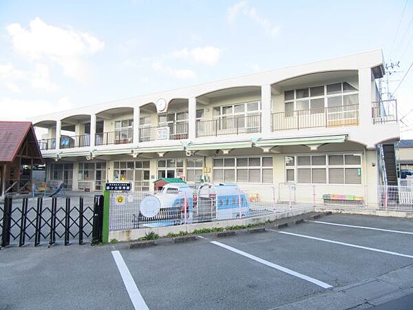 画像28:幼稚園、保育園「緑ヶ丘保育園まで870m」