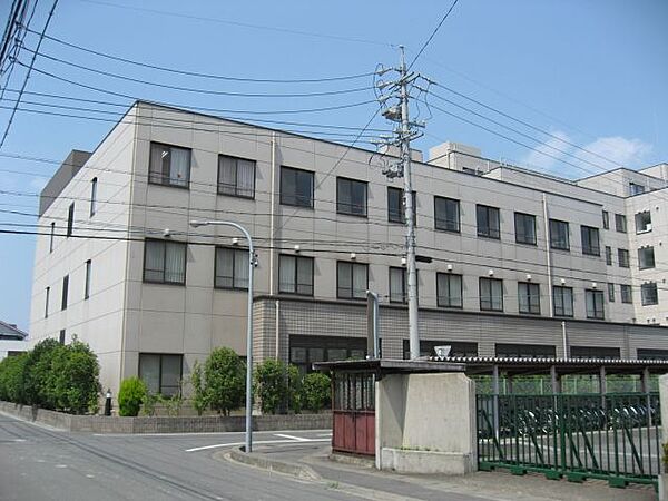画像20:病院「岐阜中央病院まで1700m」