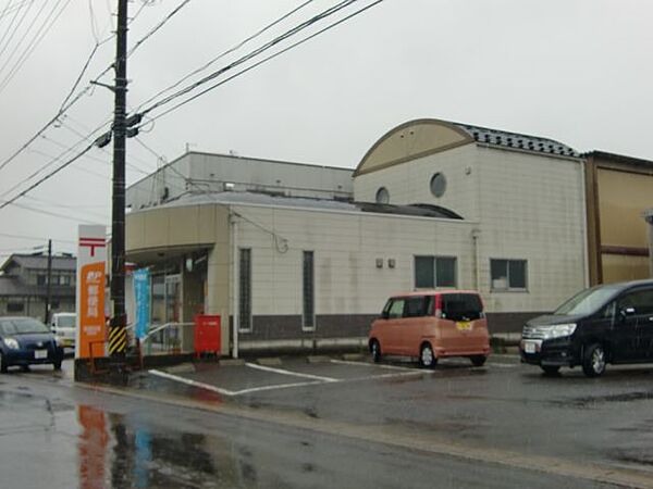 画像7:郵便局「高富桜尾郵便局まで690m」