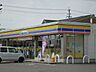 周辺：コンビニ「ミニストップまで490m」