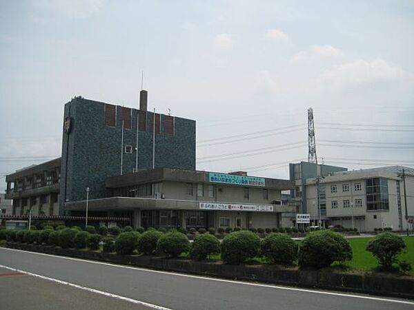 画像21:役所「神戸町役場まで2500m」