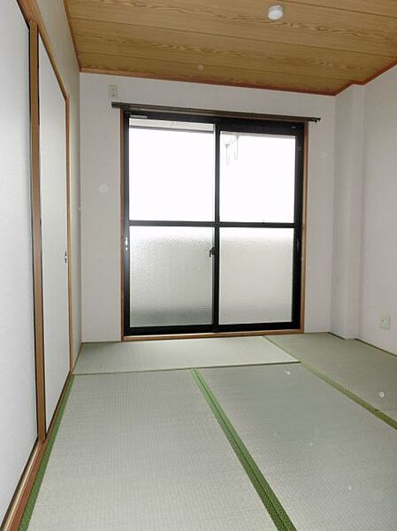 画像7:和のぬくもりがあたたかい畳のお部屋です。