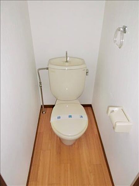 画像11:清潔感あるトイレ。