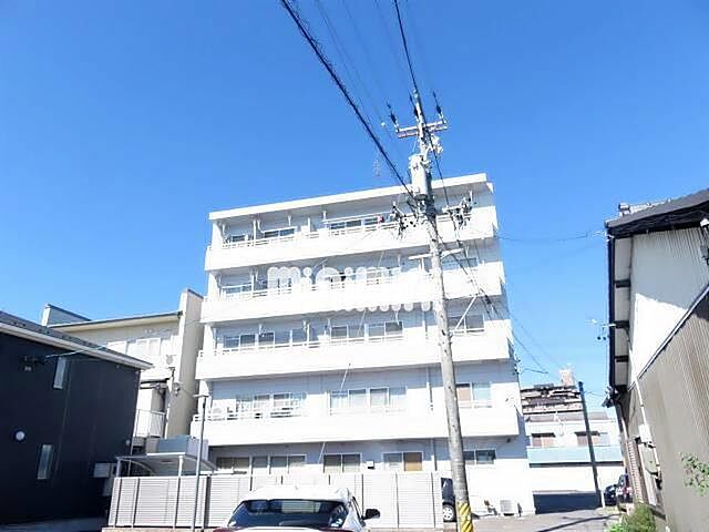 2 / 10