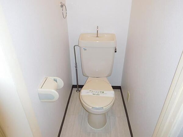 画像7:清潔な洋式トイレです。