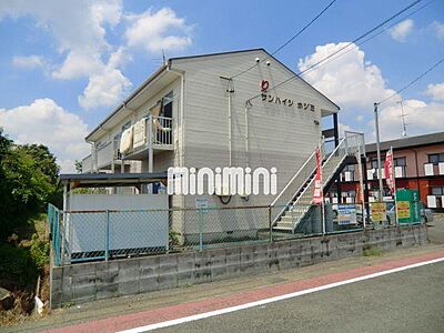 外観:静かな場所にあり、南向きの物件ですよ。 外観:静かな場所にあり、南向きの物件ですよ。