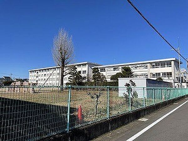 画像15:小学校「関市立旭ケ丘小学校まで1214m」
