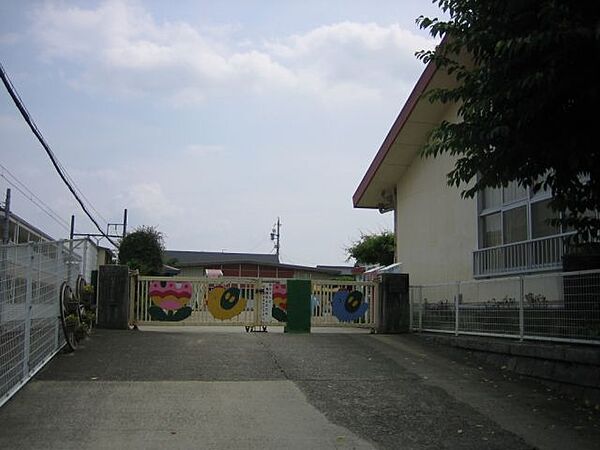 画像28:幼稚園、保育園「日永中央保育園まで690m」