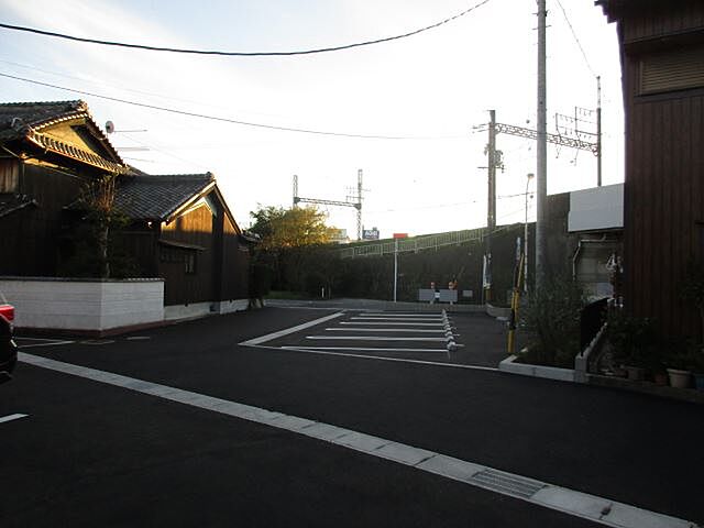 7 / 11