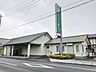 周辺：銀行「三十三銀行富田駅前支店まで781m」