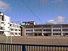 周辺：小学校「津市立新町小学校まで648m」