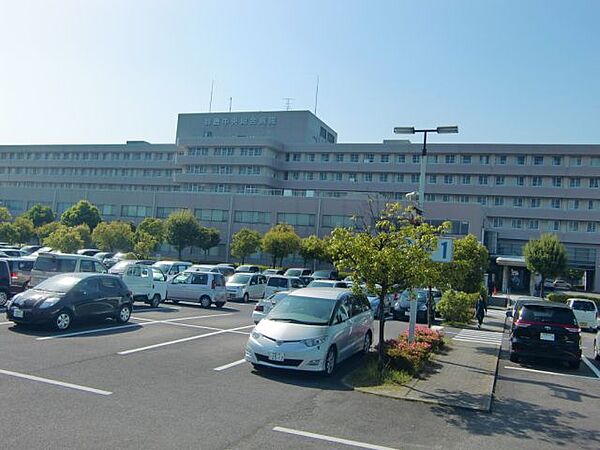 画像17:病院「鈴鹿中央総合病院まで640m」