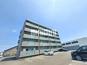 Shangri-La  ｜ 三重県鈴鹿市白子町（賃貸マンション2LDK・4階・61.18㎡） その1