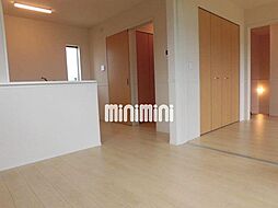 ビギニング 2階2LDKのリビング/ダイニング