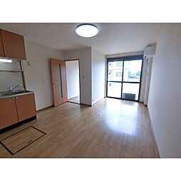 ストークホームII 1階2LDKのリビング/ダイニング