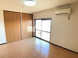 ピアーチェII（ピアーチェ　デゥーエ） 3階1Kのリビング/ダイニング