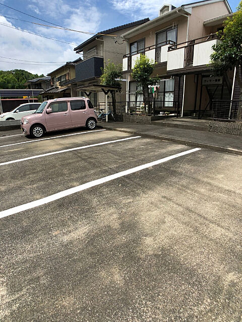 6 / 18