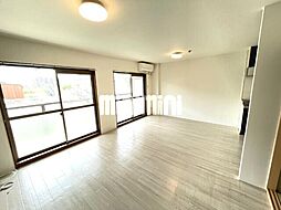 サンサイドテラス 1階2LDKのリビング/ダイニング