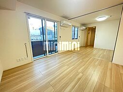 コンフィアンス 1階1LDKのリビング/ダイニング