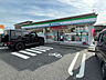 周辺：コンビニ「ファミリーマート桑名芳ヶ崎店まで458m」
