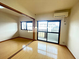 リバーサイドI 2階1LDKのリビング/ダイニング