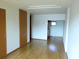 クローバーグリーンV 2階1LDKのリビング/ダイニング