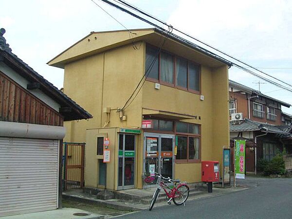 画像13:郵便局「滝川郵便局まで930m」