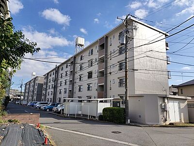 外観:京成松戸線「高根木戸」駅徒歩7分 駅前にスーパーがある便利な住環境です!? 外観:京成松戸線「高根木戸」駅徒歩7分 駅前にスーパーがある便利な住環境です!?