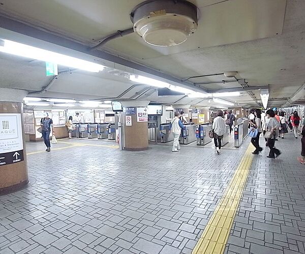 画像24:烏丸駅まで963m
