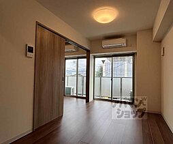 京福電気鉄道北野線 北野白梅町駅 徒歩19分の賃貸マンション 4階1LDKのリビング/ダイニング