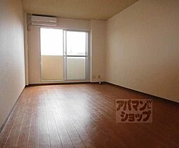 マンション馨 107 1階ワンルームのリビング/ダイニング