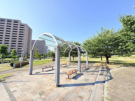 ●公演情報高見新家公園 徒歩1分