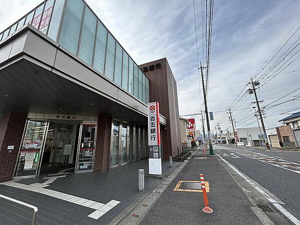 画像18:銀行「百五銀行津新町支店まで373m」