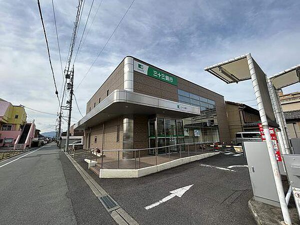 画像24:銀行「三十三銀行津新町支店まで788m」