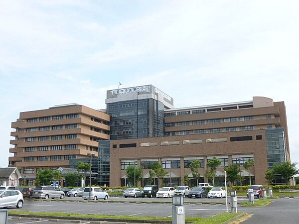 画像22:病院「独立行政法人国立病院機構三重中央医療センターまで950m」