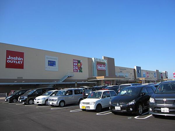 画像17:ショッピング施設「イオン津城山ショッピングセンターまで2800m」
